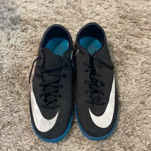 Nike Mercurial CR7 indoor cleats